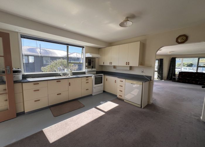  at 68 Doyle Street, Blaketown, Grey, West Coast