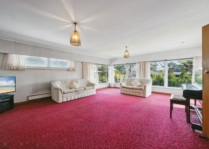  at 18 Millbrook Road, Henderson, Waitakere City, Auckland