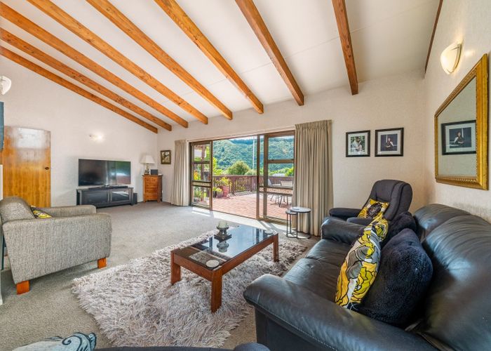  at 31 Amber Grove, Birchville, Upper Hutt, Wellington