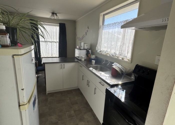  at 2 Harold Lane, Dinsdale, Hamilton, Waikato