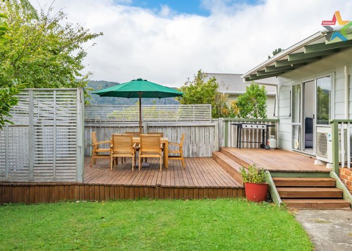  at 34 Fenchurch Grove, Stokes Valley, Lower Hutt