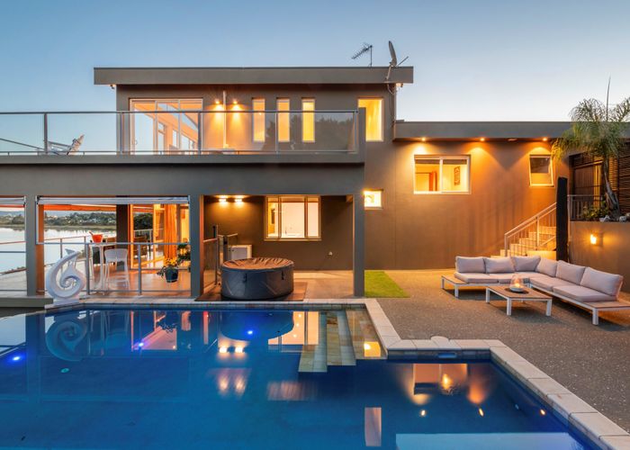  at 23 Constable Lane, West Harbour, Auckland