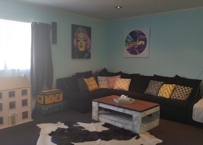  at 100 Rangituhi Crescent, Elsdon, Porirua, Wellington