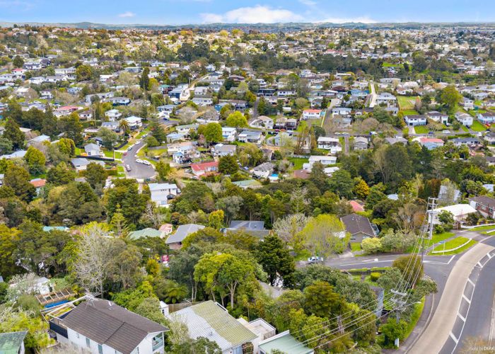  at 4 Vonnell Place, Birkdale, Auckland