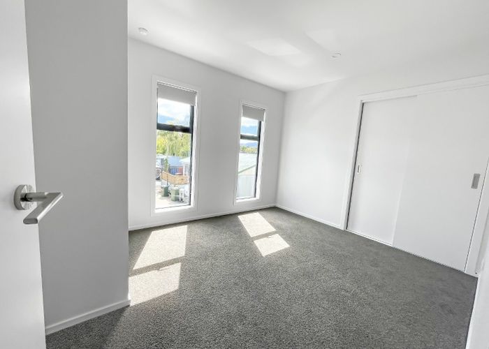  at 4/9 Main Road, Wainuiomata, Lower Hutt, Wellington