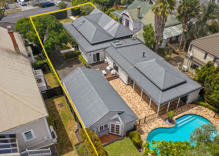  at 22 Lillington Road, Remuera, Auckland