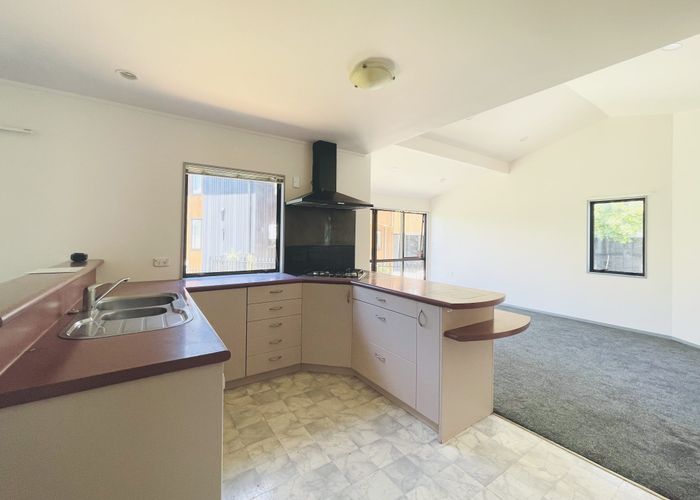  at 681B Hillsborough Road, Mount Roskill, Auckland