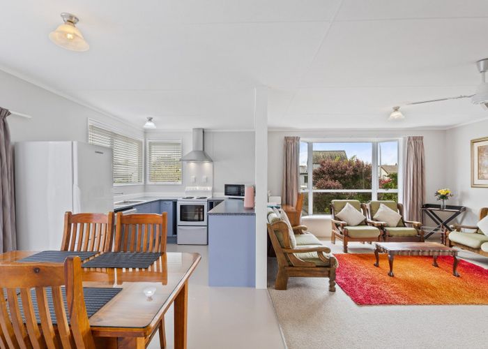  at 39 Hibiscus Avenue, Hamilton Lake, Hamilton, Waikato