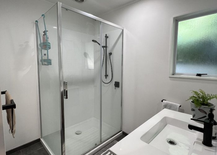  at 15c Ferndale Road, Mount Wellington, Auckland City, Auckland