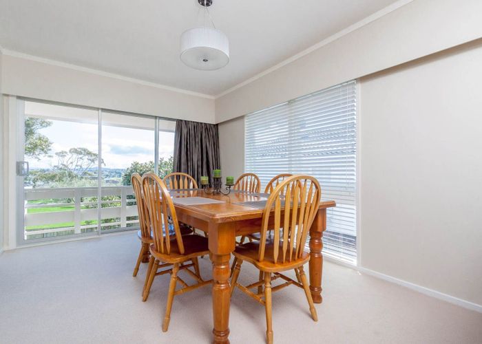  at 14 Treeway, Sunnyhills, Manukau City, Auckland