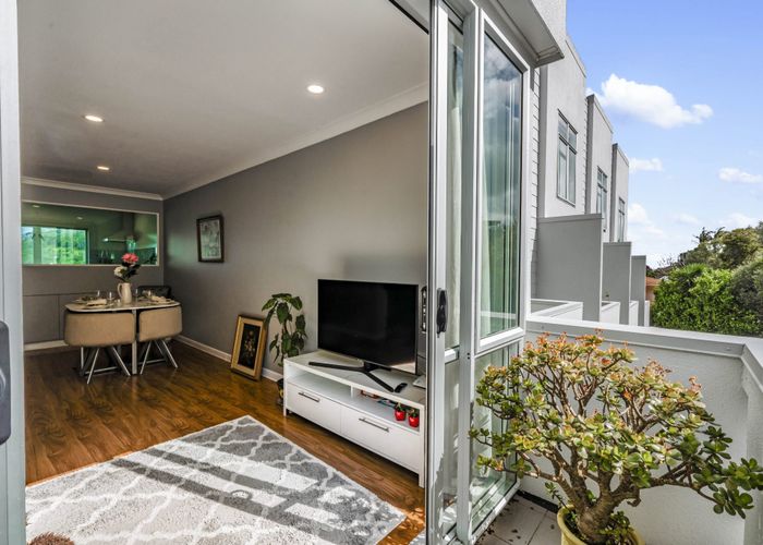  at 9/852 Mount Eden Road, Three Kings, Auckland City, Auckland