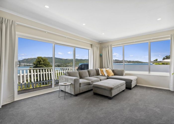  at 10 Inlet View, Titahi Bay, Porirua