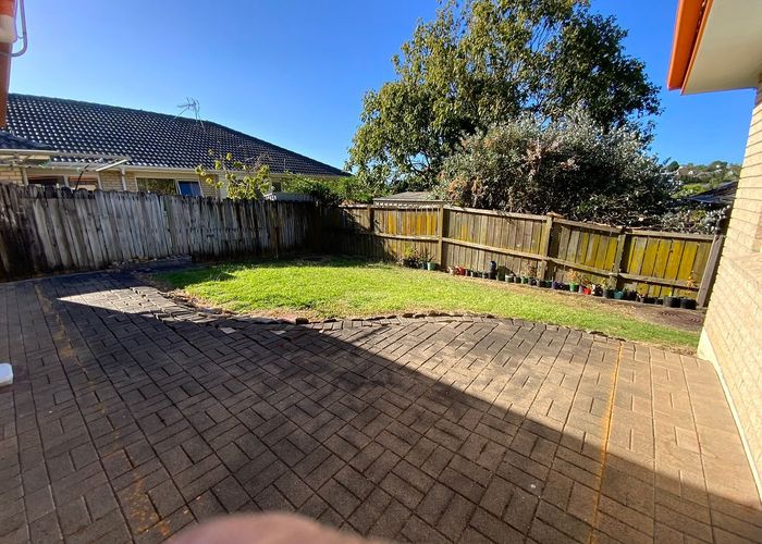 at 2/246 Cascades Road, Botany Downs, Manukau City, Auckland