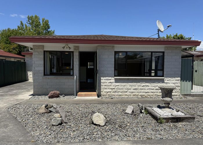  at 2/52 Avondale Road, Taradale, Napier, Hawke's Bay