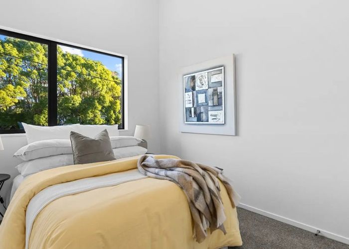  at 2/113 Te Atatu Road , Te Atatu South, Waitakere City, Auckland