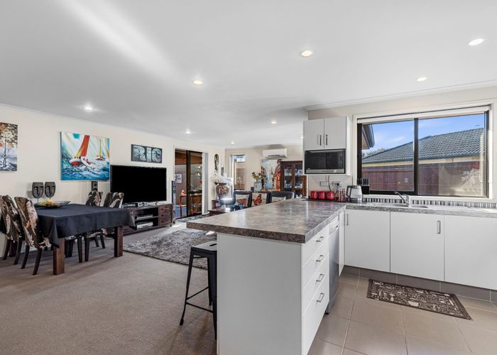 at 100 Twin Oak Avenue, Papamoa Beach, Papamoa