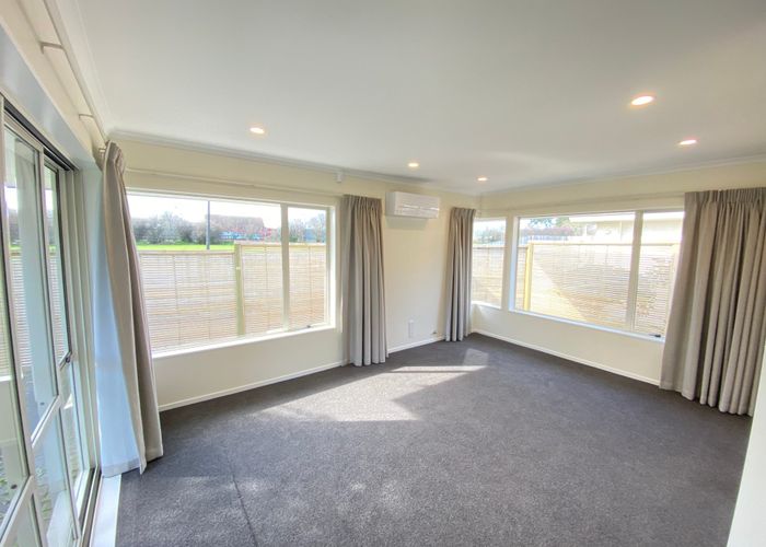  at 17 Glassonby Road, Northpark, Auckland