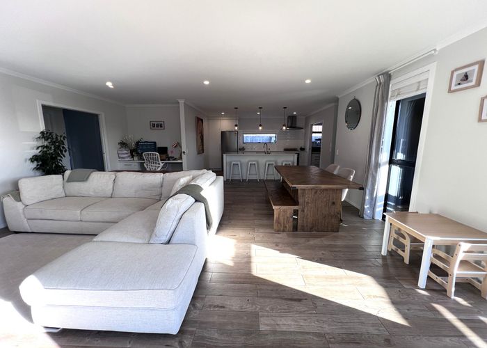  at 4 Harding Drive, Papamoa Beach, Tauranga, Bay Of Plenty
