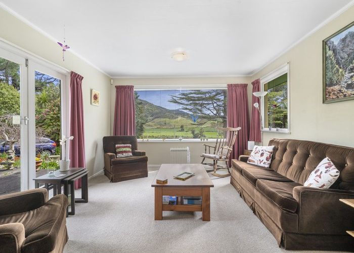  at 977 Coast Road, Wainuiomata Coast, Lower Hutt
