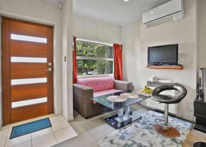  at 11/46 Peachgrove Road, Hamilton East, Hamilton