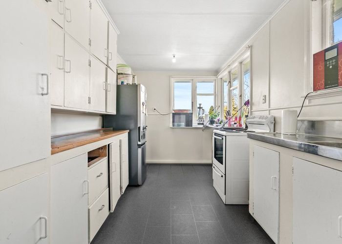  at 28 Kohekohe Street, MEREMERE, MERCER