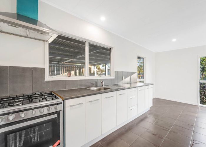  at 68 Chelburn Crescent, Mangere East, Manukau City, Auckland
