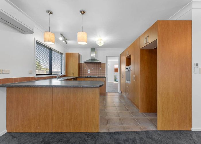  at 9A Dannemora Drive, Dannemora, Manukau City, Auckland
