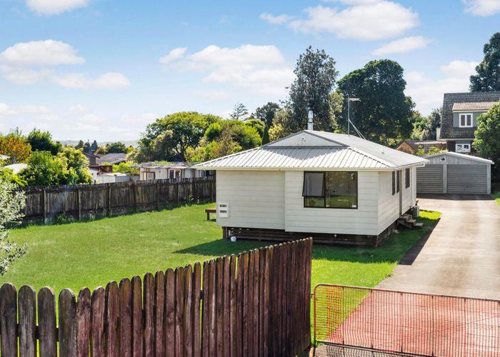  at 14 Colombo Road, Waiuku