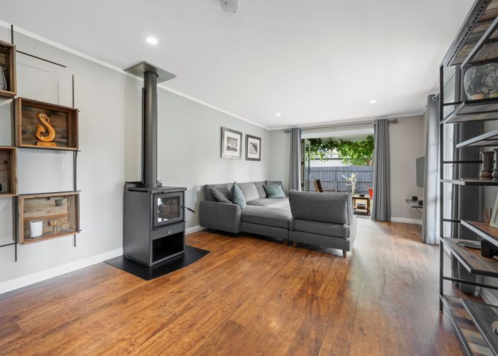  at 37 Waipuia Place, Greenhithe, Auckland