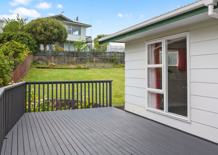  at 39 Ayton Drive, Whitby, Porirua