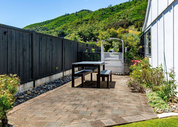  at 72 Elizabeth Street, Waikanae