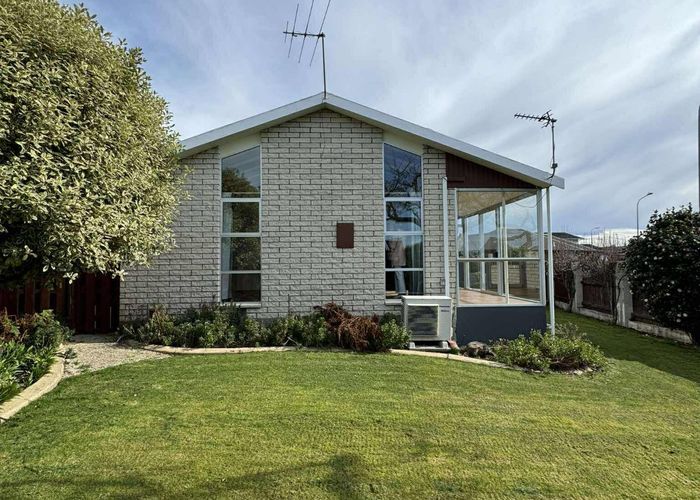  at 17 Beeston Place, Redwood, Christchurch City, Canterbury