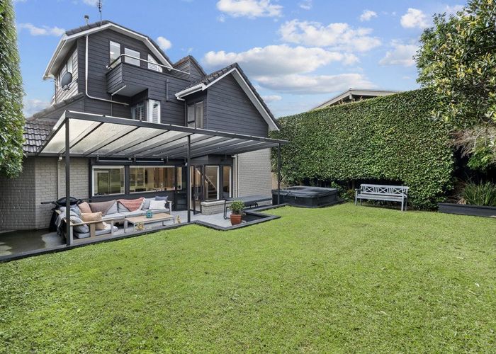 at 1/317 Lake Road, Hauraki, Auckland