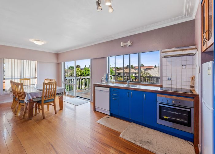  at 5 Richards Avenue, Papatoetoe, Auckland