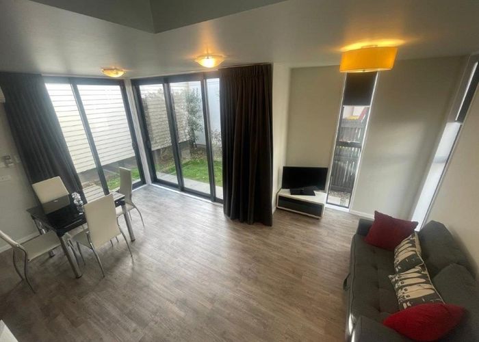  at 2/274 Fitzgerald Avenue, Richmond, Christchurch City, Canterbury