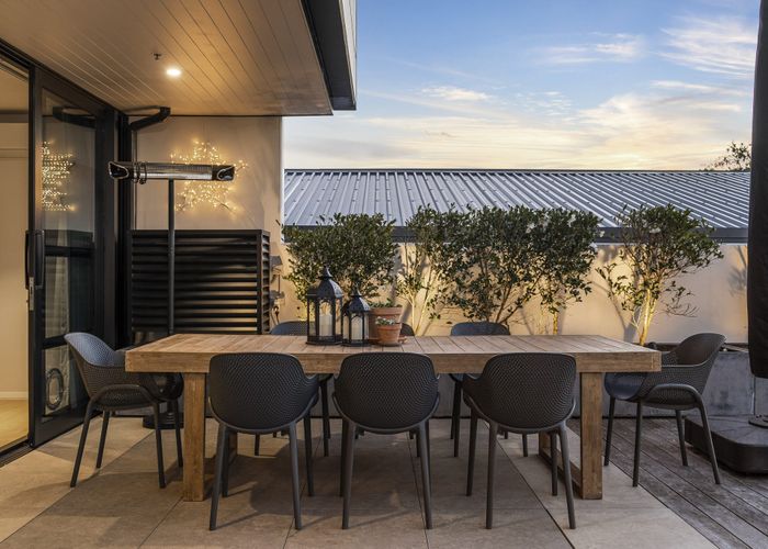  at 401/8 Kingsland Terrace, Kingsland, Auckland