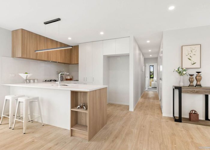  at 83  Hamilton Drive, Waiuku, Franklin, Auckland