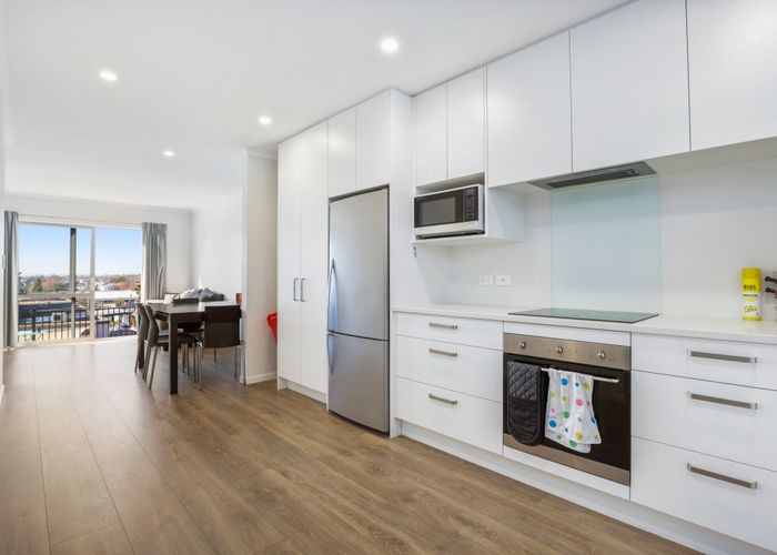  at 15/19 Ruakiwi Road, Hamilton Lake, Hamilton