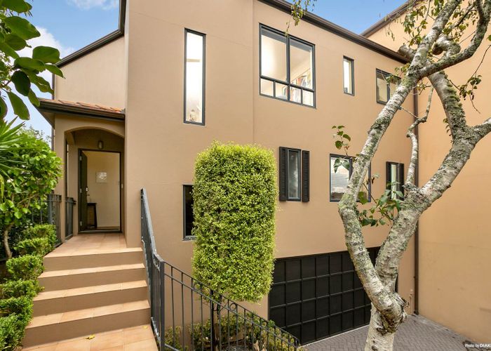  at 8A Churton Street, Parnell, Auckland