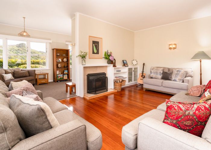  at 7 Pimble Avenue, Karori, Wellington