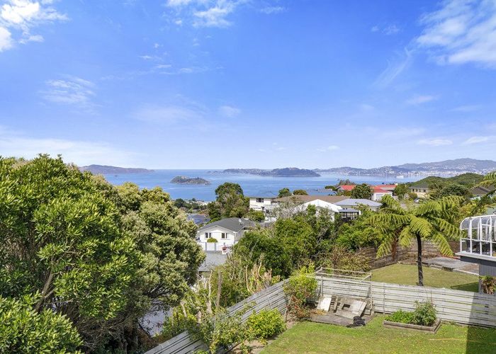  at 248 Dowse Drive, Maungaraki, Lower Hutt, Wellington