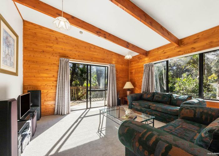  at 38 Napuka Road, Henderson Valley, Waitakere City, Auckland