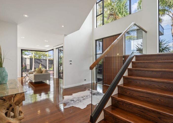  at 17 Waitemata Road, Hauraki, Auckland