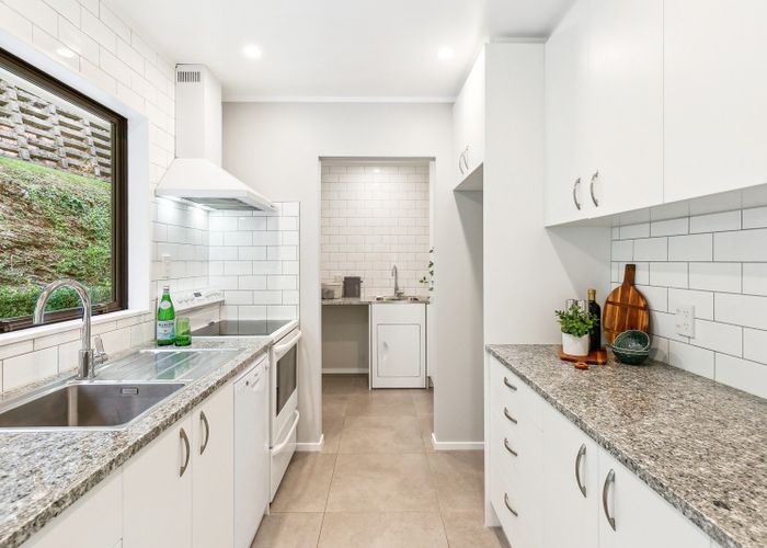  at 31 Chamberlain Road, Karori, Wellington, Wellington