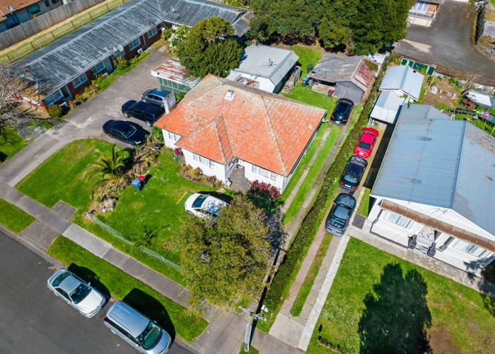  at 13 Hutton Street, Otahuhu, Auckland