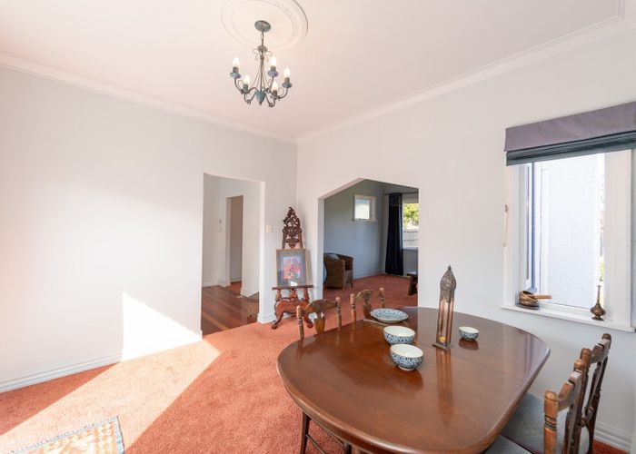  at 9 Mangaroa Hill Road, Maoribank, Upper Hutt, Wellington