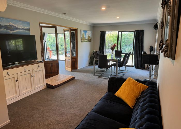  at 2 Fenmere Place, Burwood, Christchurch City, Canterbury