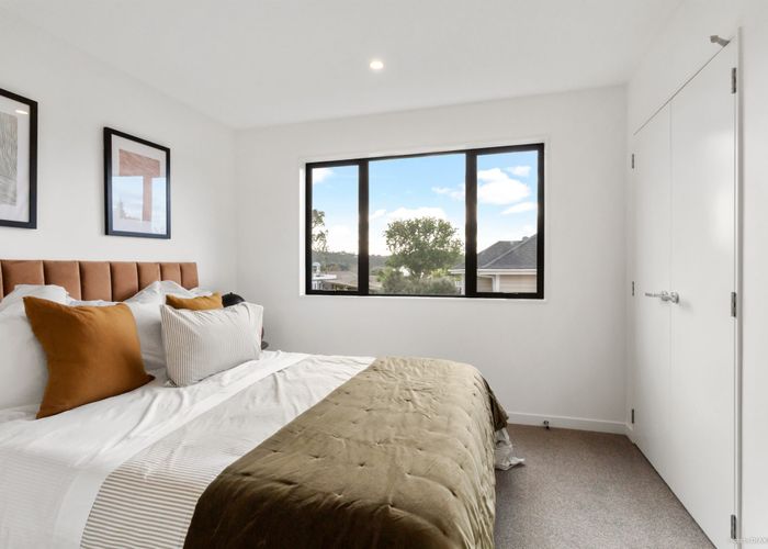  at 329 D Rangatira Road, Beach Haven, North Shore City, Auckland