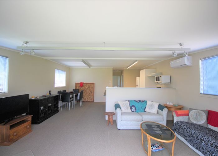  at 77 Park Avenue, Waitarere Beach, Levin