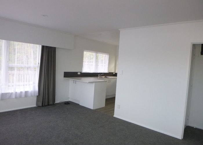  at 2/115 Target Road, Glenfield, North Shore City, Auckland